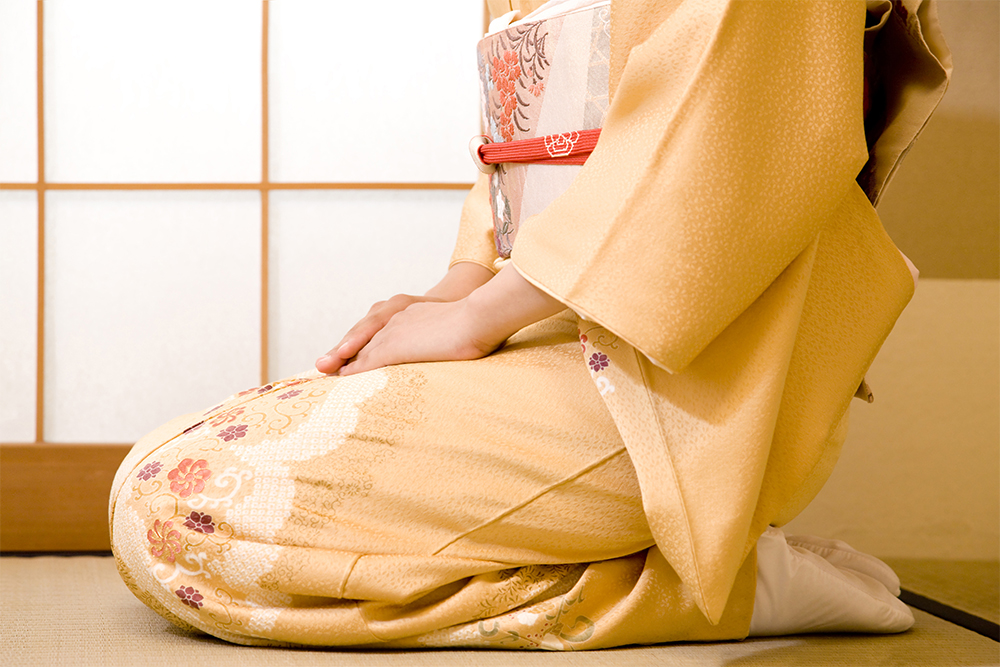 Ngồi Seiza khi mặc Kimono truyền thống